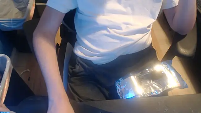 Carterdoesporn: διαδικτυακό σόου στην κάμερα