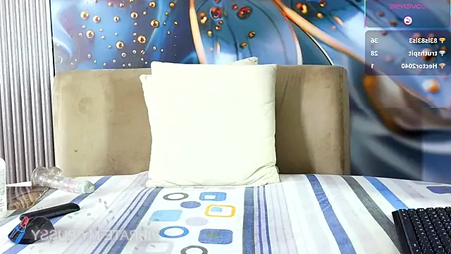 Chat XXX en directo de rouxinferno_cr