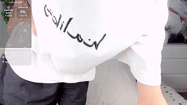 MadonnaRossi: διαδικτυακό σόου στην κάμερα