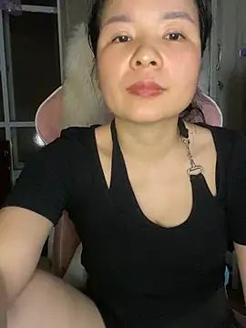 Ivy_Trix2 Live XXX-Chat