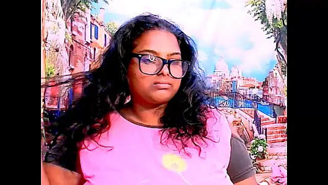 Indianfairy99 Adlı Modelin Canlı XXX Sohbeti