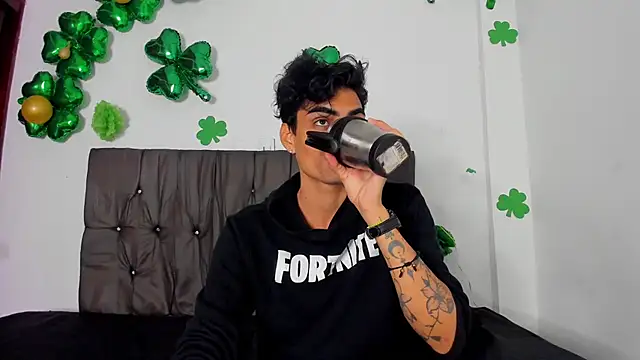 Gay_Red_Room Obrolan Langsung XXX