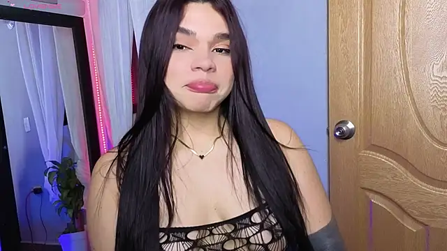 Veronica_111: онлайн-секс-чат