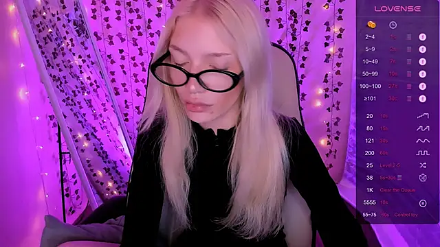 AnyaTaylor_'s Live XXX Chat