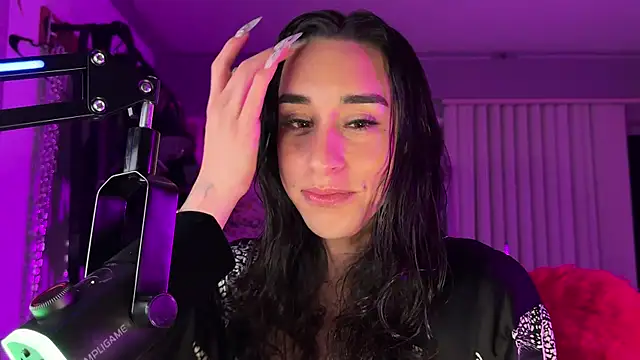 xoFrankie Adlı Modelin Canlı XXX Sohbeti