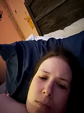 Czat XXX na żywo – 023thickandjuicy07