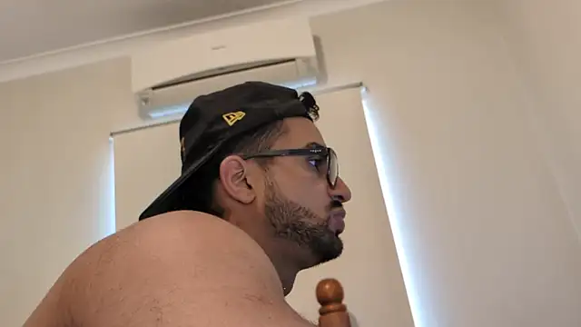 robin103666 live XXX chat