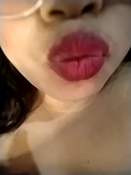 Diamily Live XXX-Chat