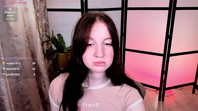 แชท XXX สดของ Elisabeth_Binder