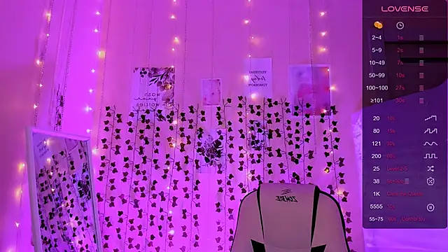 AnyaTaylor_: онлайн-секс-чат