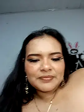 แชท XXX สดของ Emily_Rouse23