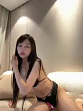 Kiwuvurfovo 在線直播表演