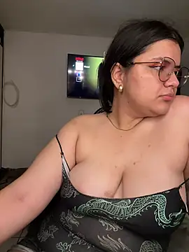 foxy_gigi Adlı Modelin Canlı XXX Sohbeti