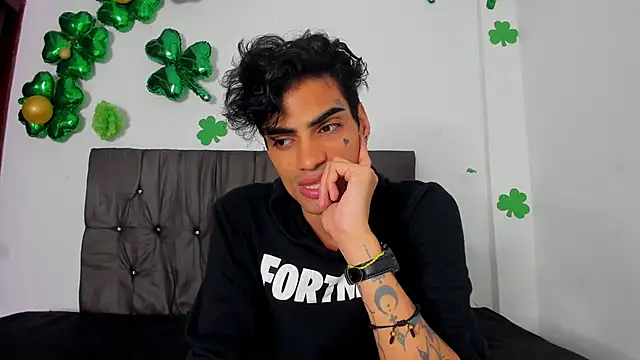 Онлайн чат XXX Gay_Red_Room