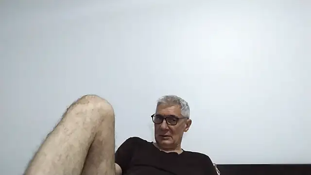 BIGUNCUTHARDCOCK's Live XXX Chat