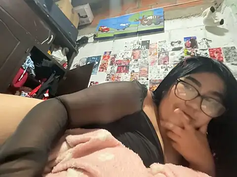 violeta_818 即時 XXX 聊天