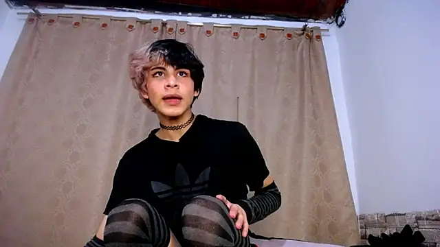 Chatroom XXX en direct de DaraSweet20