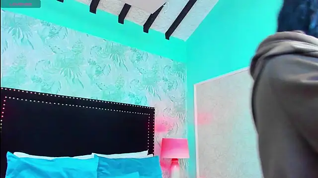 SamyySwet Adlı Modelin Canlı XXX Sohbeti