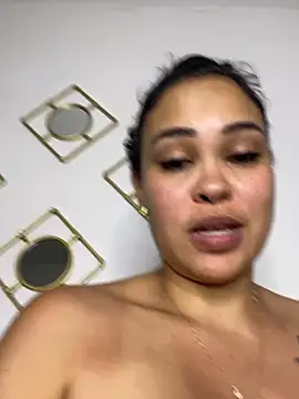 FOX_LATINA 即時 XXX 聊天