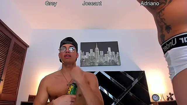 Benjamin_More24's Live XXX Chat