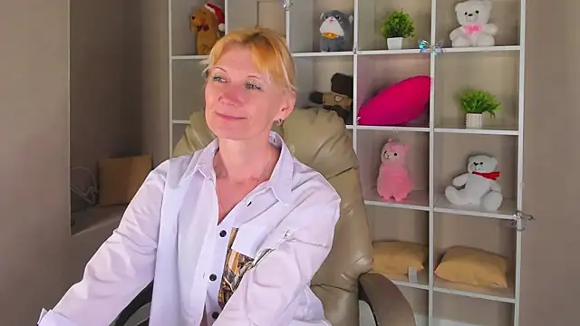 Julie_Lucas Adlı Modelin Canlı XXX Sohbeti