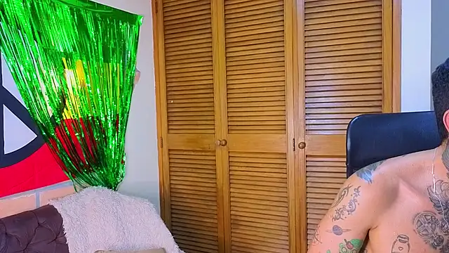 mister_eithan élő XXX-chatje