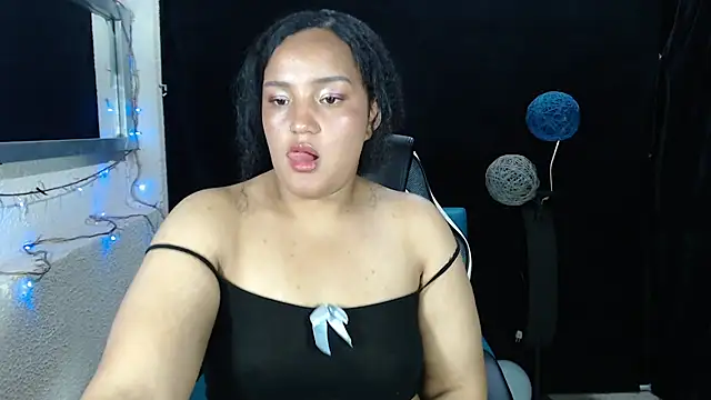 แชท XXX สดของ SofiaRoyal2308