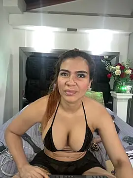 Chat +18 de Arianna_Jones1 ao vivo
