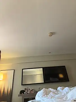 ZeravinaのライブXXXチャット