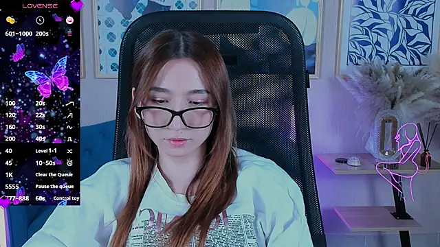 Chat +18 de Karen__davis ao vivo