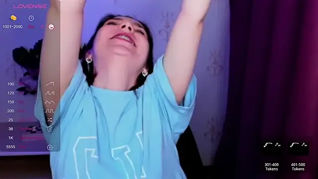 Chat XXX ao vivo de KindHazelHere_