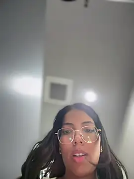 SheenaBrooke webkamerás műsora