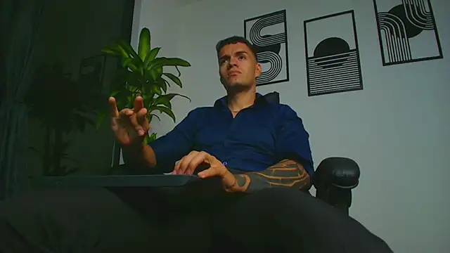 ALPHA_DOMINUS_ লাইভ XXX চ্যাট