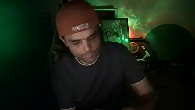 KungFuPanda001's Live XXX Chat