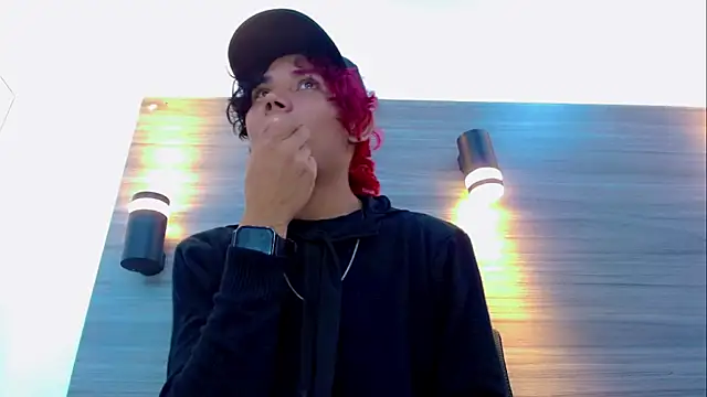 Show modela DaviidBuckx_ na web-kameri