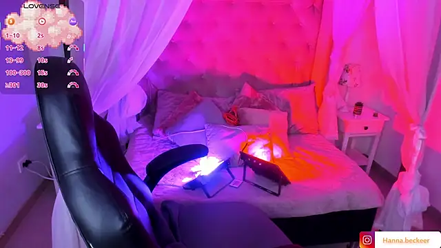 Hanna__Becker_ Chat XXX in diretta