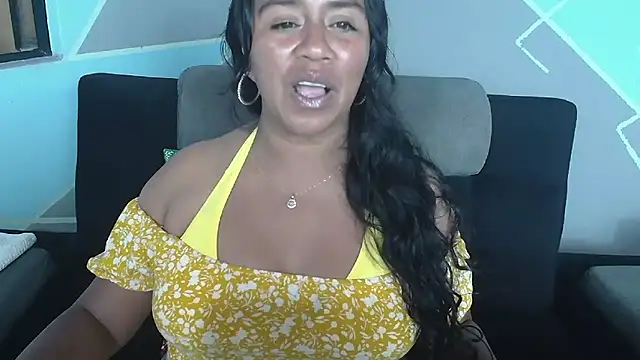 saggil23's Live XXX Chat