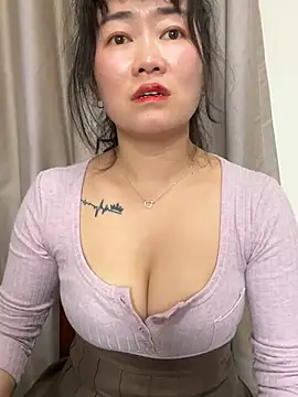 Molly-xiao Adlı Modelin Canlı XXX Sohbeti