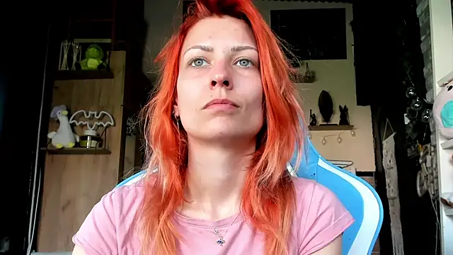 karo123421 élő XXX-chatje