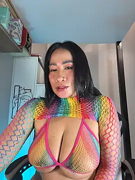 AsianMilfSheryl Obrolan Langsung XXX