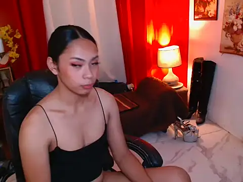 kylieEmparado Show in webcam