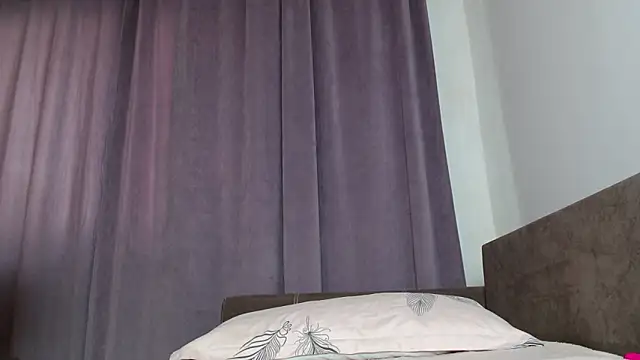 XXX chat uživo modela LadyMilfxxx