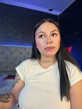 Chat XXX en directo de Megaan__More