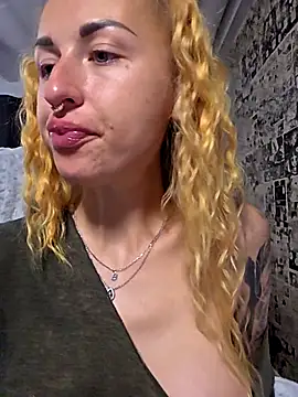 Chat XXX Live kylie_blck