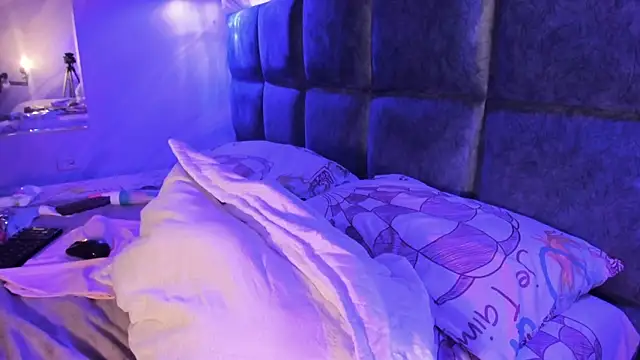 IsabelaStefano Chat XXX in diretta