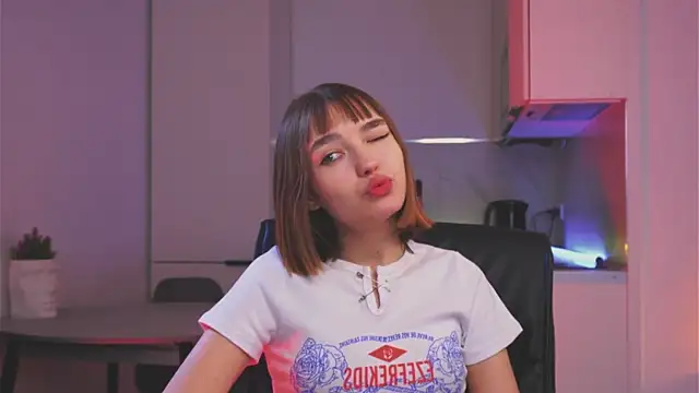 Leyla_crsh Chat XXX in diretta