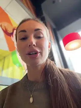 XXX chat uživo modela Charming_Ritta