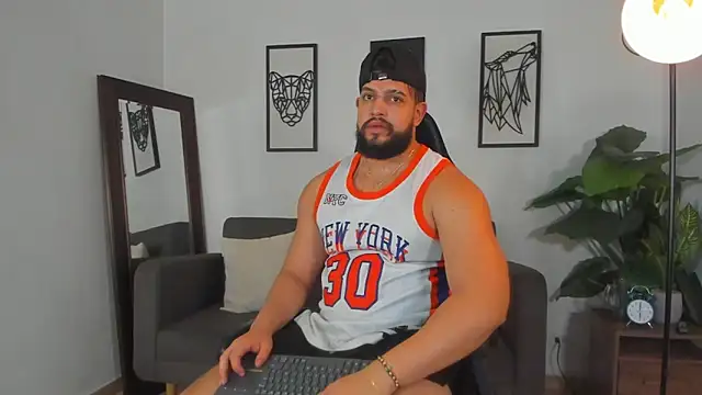 Justin_kingX7: онлайн-секс-чат