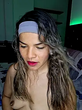 Chat XXX ao vivo de pamela_Tiny