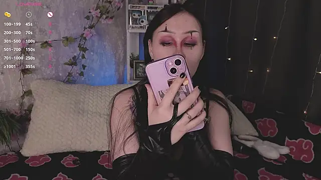 ThoraHaringのライブXXXチャット